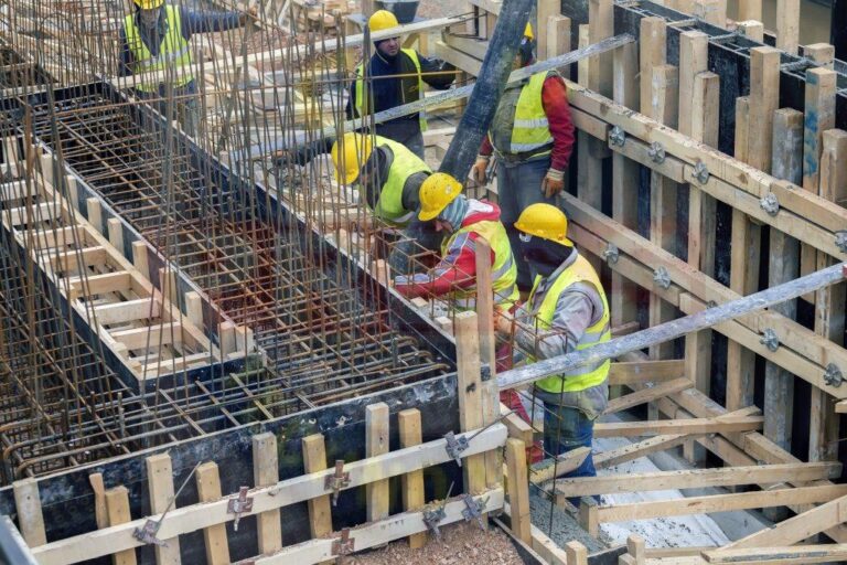 Avoid Construction Mistakes: Learn About Quality Shuttering and Formwork with Thebuildlay
